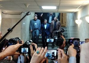 همتی در انتخابات ثبت نام کرد