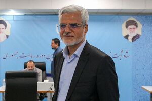 محمود صادقی برای انتخابات ریاست جمهوری ثبت نام کرد