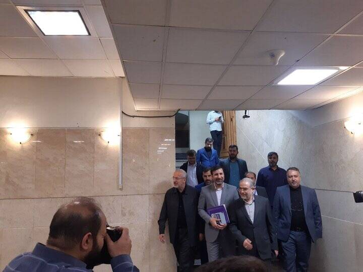 چه کسانی داوطلب کاندیداتوری انتخابات ریاست جمهوری شدهاند؟/ یک ارتشی نامزد انتخابات ۱۴۰۳ شد/ بازار داغ ثبتنام در روز چهارم/ ثبت نام ۲۰ کاندید تا پایان امروز +عکسوفیلم