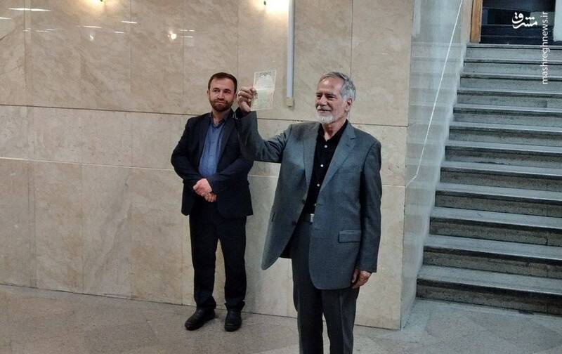 آخرین روز ثبت نام نامزدها در انتخابات به روایت تصویر 14