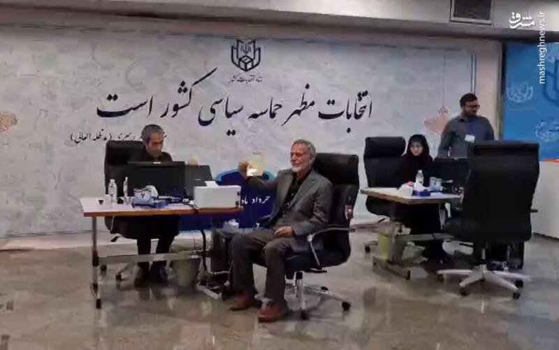 آخرین روز ثبت نام نامزدها در انتخابات به روایت تصویر 15