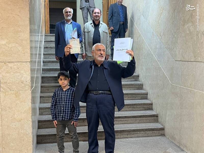 آخرین روز ثبت نام نامزدها در انتخابات به روایت تصویر 44