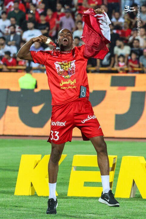 گولسیانی در راه تاریخسازی و اورونوف در تور دلارهای نفتی 3