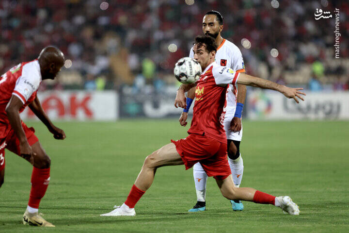 گولسیانی در راه تاریخسازی و اورونوف در تور دلارهای نفتی 2