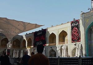 فیلم / نصب کتیبههای شهادت جوادالائمه (ع) در حرم علوی
