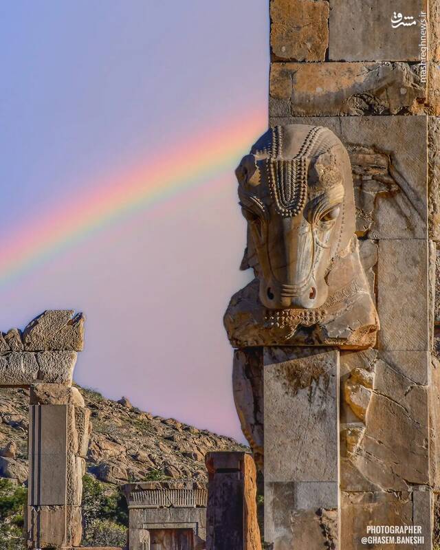 تخت جمشیدِ زیبا و باشکوه