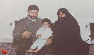 نماز بر پیکر همسر شهید صیاد شیرازی