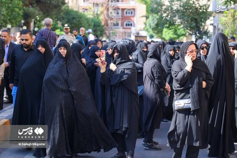 عکس/ تشییع همسر شهید صیاد شیرازی