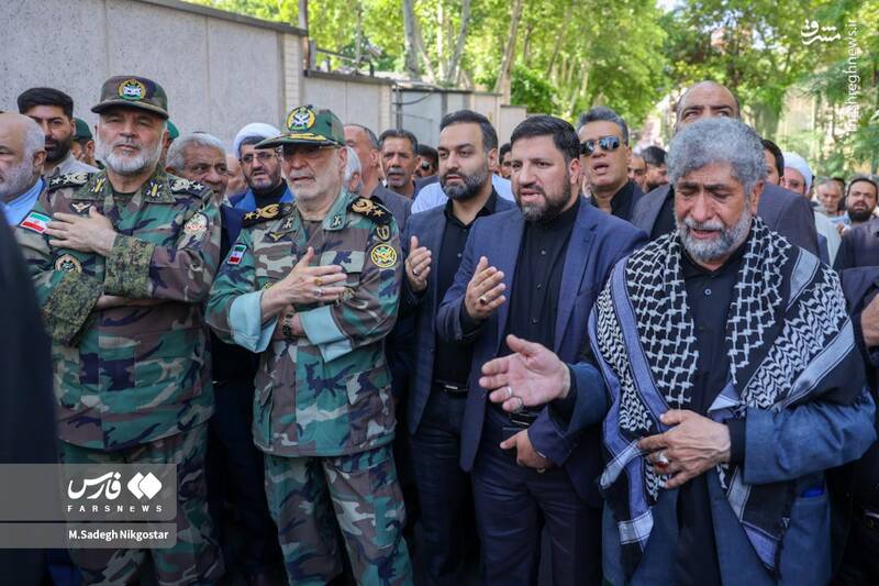 عکس/ تشییع همسر شهید صیاد شیرازی