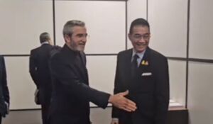 دیدار علی باقری‌ با وزیر خارجه تایلند