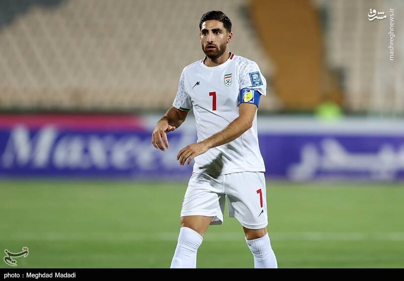 عکس / دیدار تیم های فوتبال ایران و ازبکستان 10