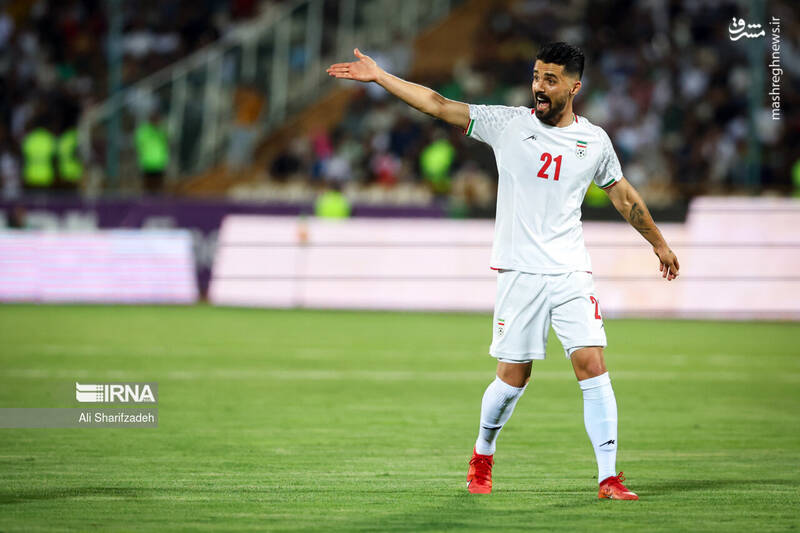 عکس / دیدار تیم های فوتبال ایران و ازبکستان 28