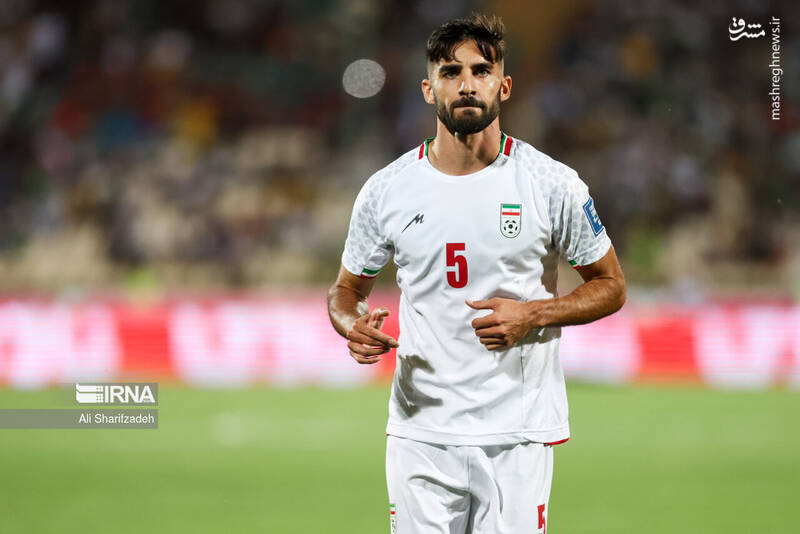 عکس / دیدار تیم های فوتبال ایران و ازبکستان 30