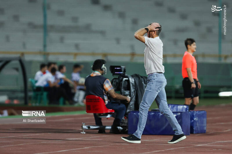 عکس / دیدار تیم های فوتبال ایران و ازبکستان 42