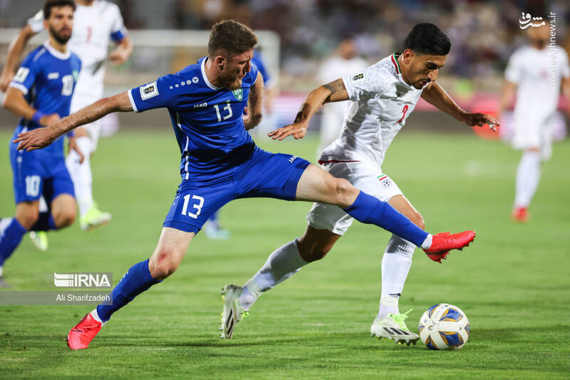 عکس / دیدار تیم های فوتبال ایران و ازبکستان 40