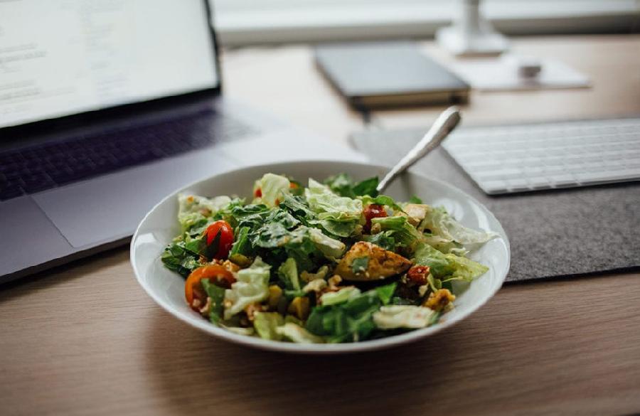 معرفی بهترین کترینگهای غذای شرکتی در تهران