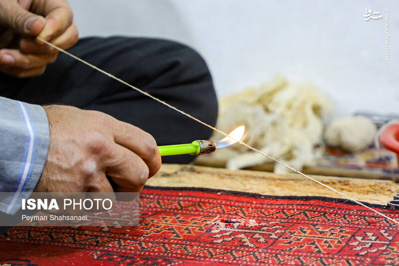 عکس/ رفوگری فرش در اصفهان