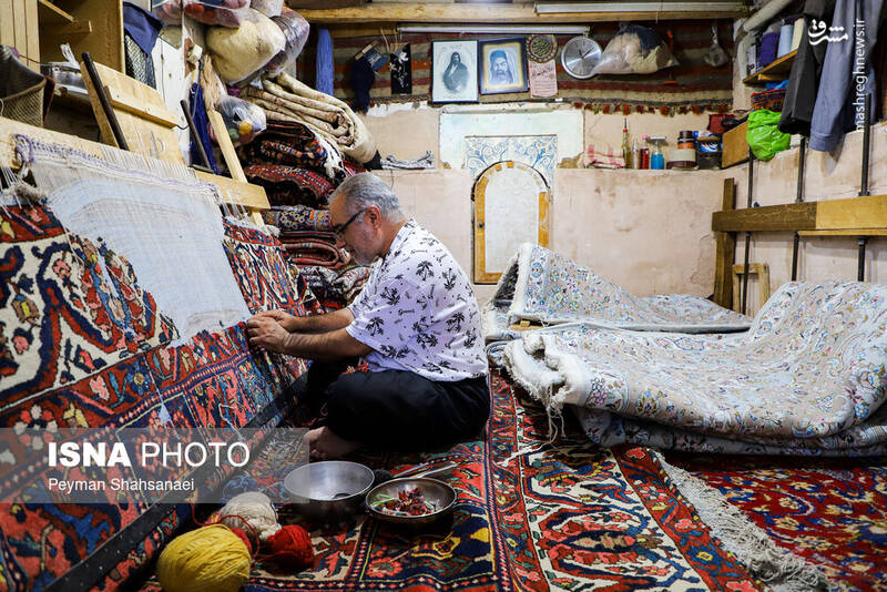 عکس/ رفوگری فرش در اصفهان