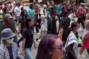 فیلم/ تظاهرات دانشجویان حامی فلسطین در دانشگاه کالیفرنیا