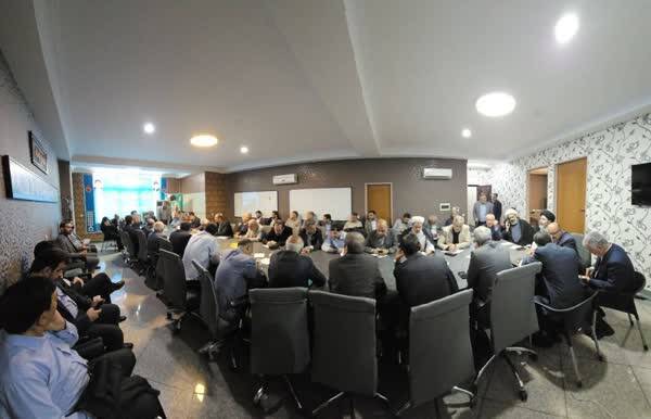 نامه ۲۰۰ نماینده کنونی و ادوار مجلس برای اجماع نیروهای انقلاب در انتخابات