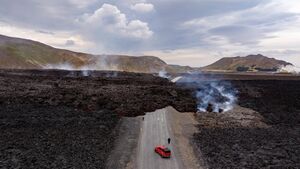 وضعیت یک جاده در ایسلند پس از فوران آتشفشان