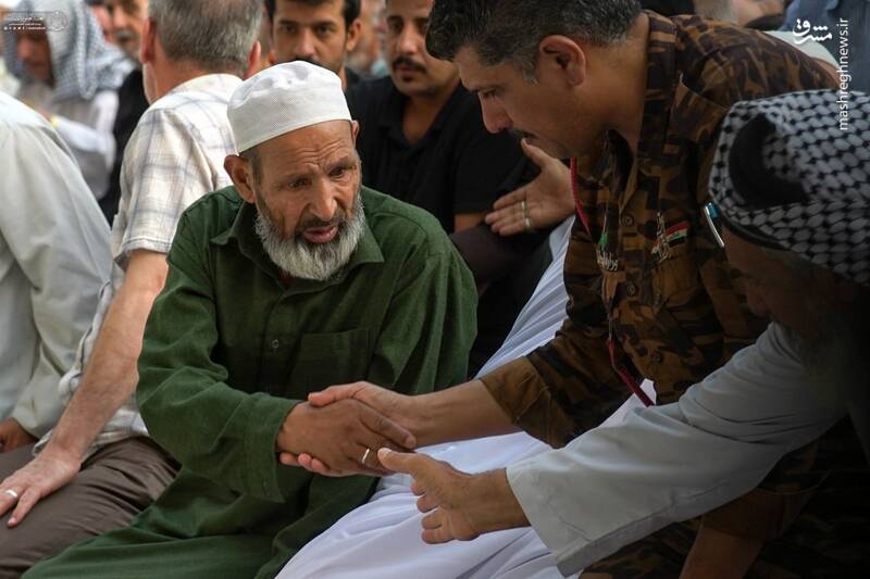 عکس / اقامه نماز عید قربان در حرم امیرالمومنین 11