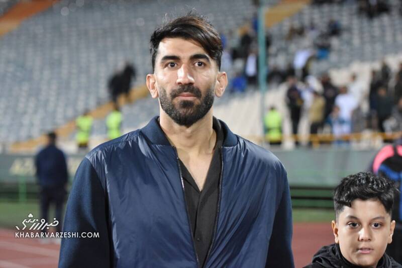 بیرانوند لیاقت این پیراهن را ندارد/ خدا کند این اسپانیایی کار را برای پرسپولیس دربیاورد