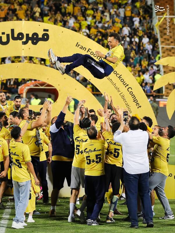 عکس / مورایس در آسمان آزادی 2