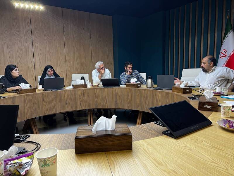 چرا زبان و ادبیات فارسی هیچ منزلتی ندارد؟! 2