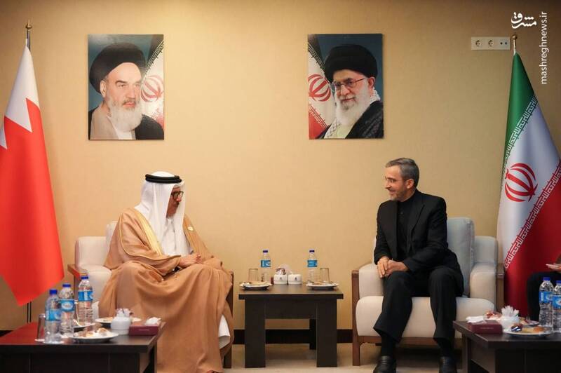 عکس / دیدار وزیر خارجه بحرین با علی باقری 3