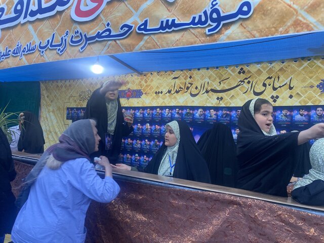 از سور و سات سخاوت تا شور و شادی شیرین کودکان/ وقتی تفاوتها رنگ میبازد/ بارش باران رحمت بر سر دوستداران علی +عکس و فیلم