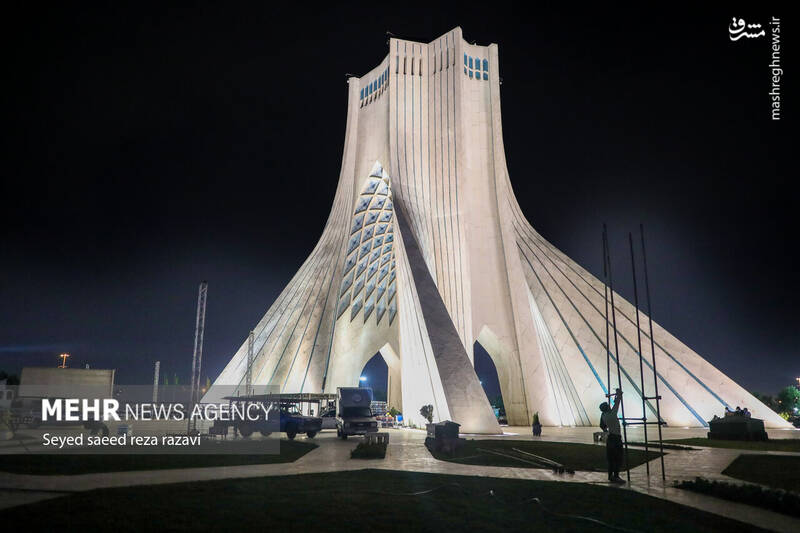 عکس/ آماده سازی غرفههای مهمونی کیلومتری غدیر