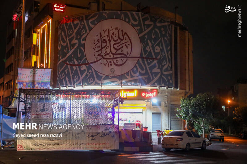 عکس/ آماده سازی غرفههای مهمونی کیلومتری غدیر