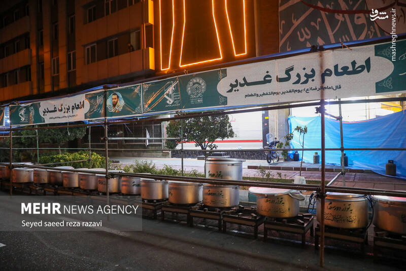 عکس/ آماده سازی غرفههای مهمونی کیلومتری غدیر