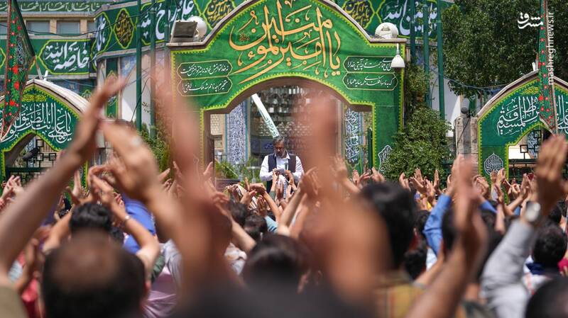 عکس / مراسم جشن ظهر عید غدیر در هیئت رایهالعباس 17