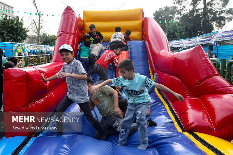 عکس/ مهمانی بزرگ غدیر در پایتخت (۲)