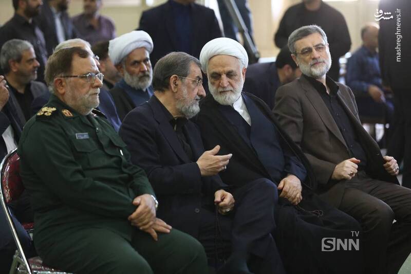 عکس / حضور چهره‌های سرشناس در مراسم چهلم شهدای خدمت در تهران 9