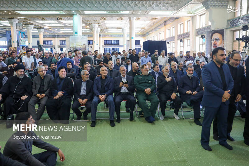 عکس/ مراسم اربعین شهید رئیسی و همراهان در مصلی تهران