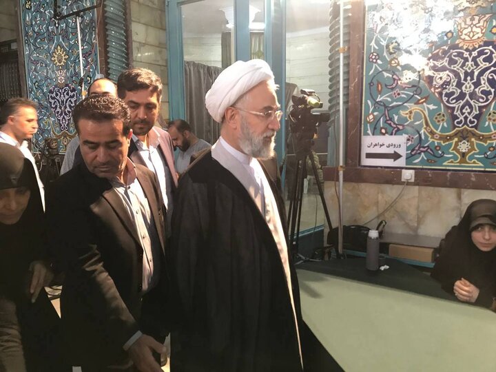 ایرانیها پای کار انقلاب و نظام/ آغاز شمارش آرا پس از ۱۶ ساعت رای گیری +عکس و فیلم