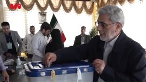 سردار قاآنی رای خود را در صندوق انداخت + فیلم