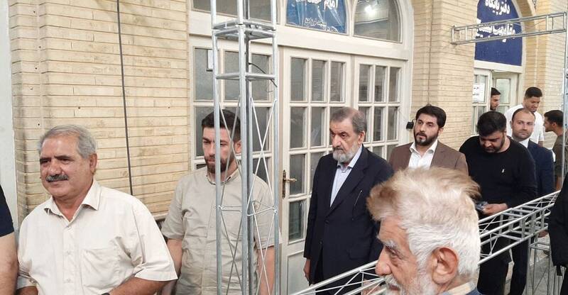 شرکت محسن رضایی در انتخابات+ عکس