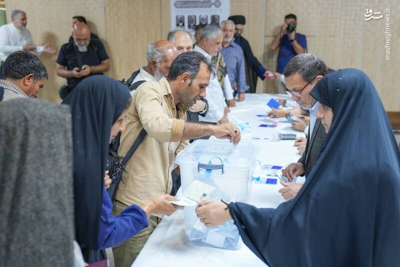 عکس / رای‌گیری انتخابات ریاست‌جمهوری در نجف اشرف 5