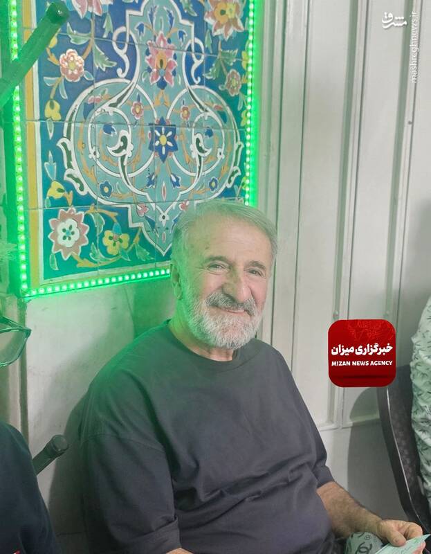 عکس / حضور مقامات و چهرهها در پای صندوقها رای 72