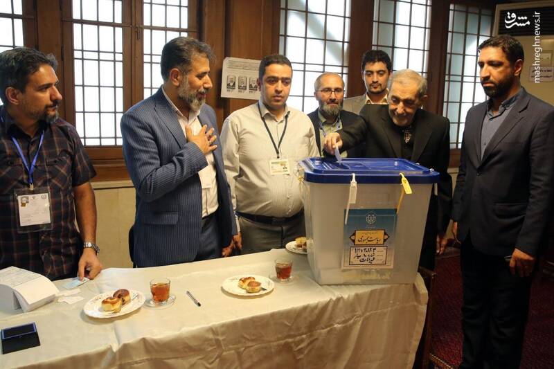 علی اکبر ولایتی در انتخابات ریاست جمهوری شرکت کرد+ عکس