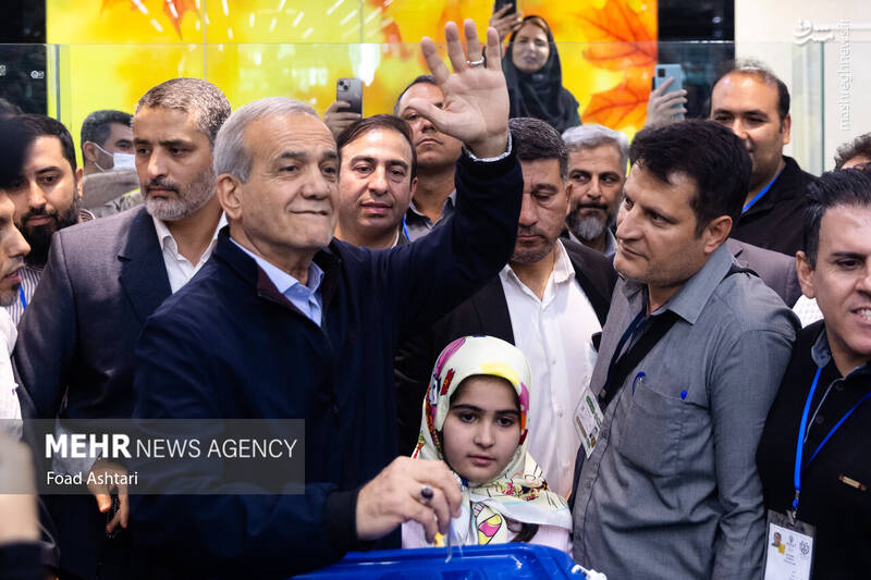 عکس / برگزاری انتخابات ریاست جمهوری در سراسر کشور (1) 14