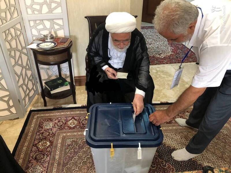 ایرانی‎ها پای کار انقلاب و نظام/ آغاز شمارش آرا پس از ۱۶ ساعت رای گیری +عکس و فیلم