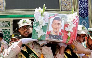 تشییع پیکر سرباز شهید امیرحسین شیخ هادی در مشهد