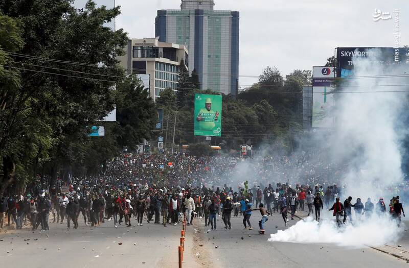 مردم در تظاهراتی علیه لایحه مالی پیشنهادی کنیا در نایروبی،شرکت کردند.
