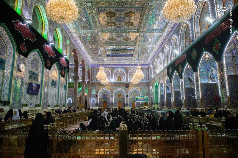 عکس / نصب پرچمهای عزا در حرم امام حسین(ع) 10