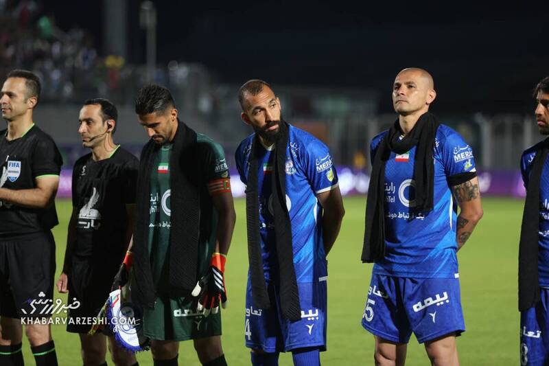 استقلال ترمز الاهلی را میکشد/ دوباره به بالای جدول برمیگردیم